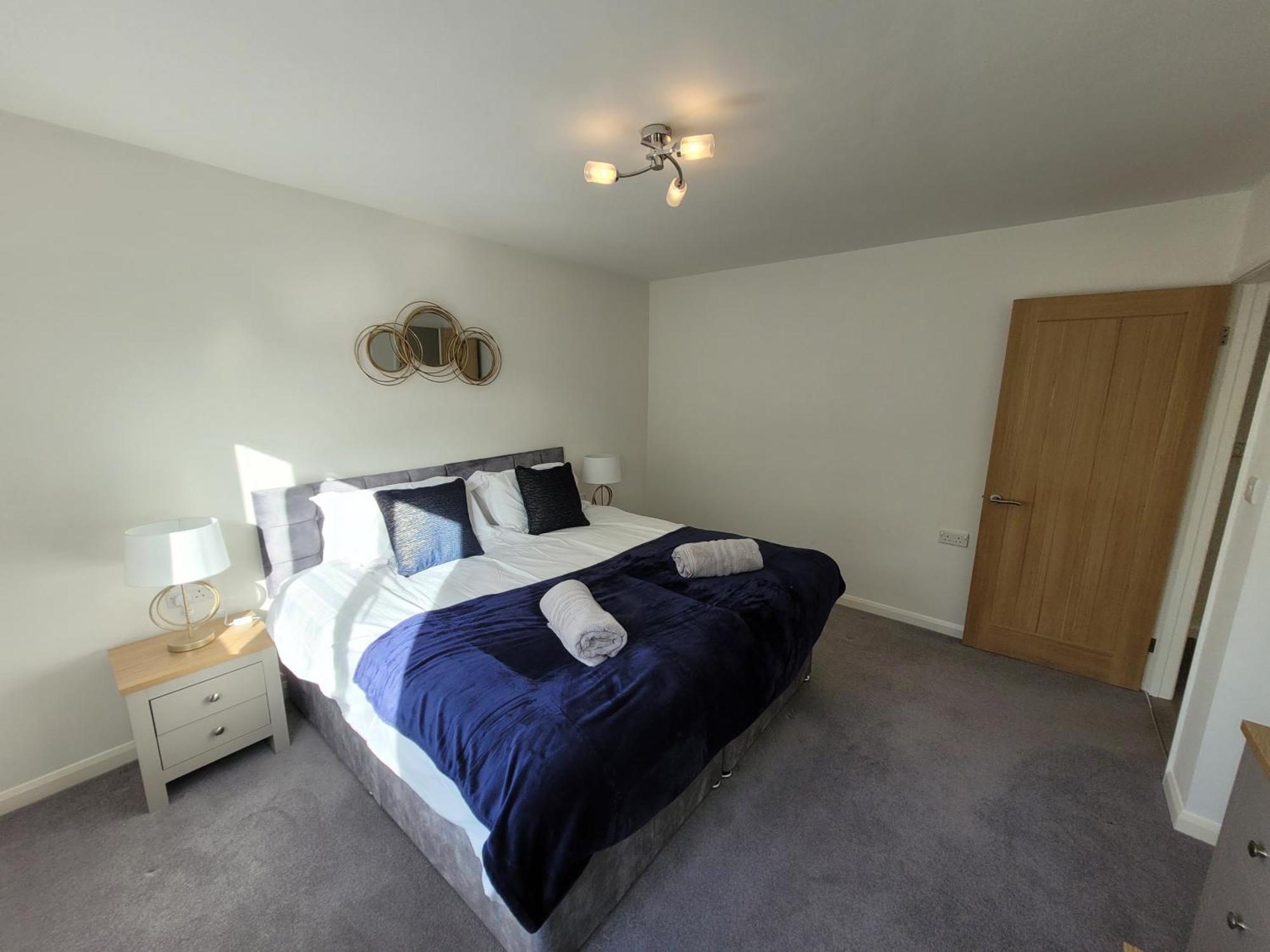 Bumblebee Bungalow - With Separate Office And Gaming Space By Catchpole Stays Colchester Exteriör bild